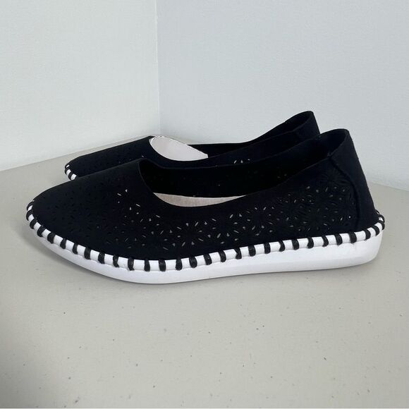 New In Box Project Cloud Petunia Black Flat Pull On Sneakers Size 6 EU 37 - Picture 4 of 10